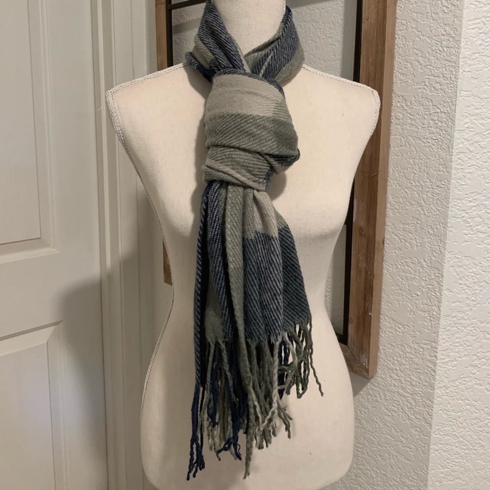 Blue and gray plaid scarf. Unbranded. Gently used - Picture 1 of 5